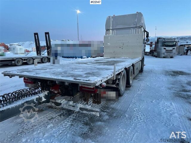 Rimorchio della piattaforma MAN DAF XF 530