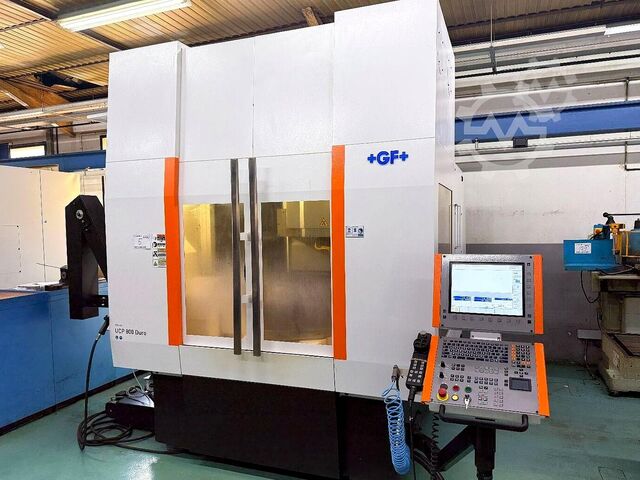 5-Achs-Bearbeitungszentrum MIKRON UCP 800 Duro