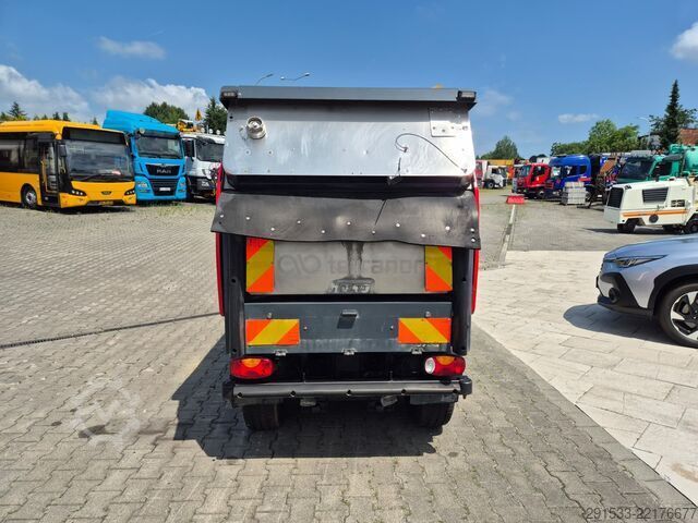 Yol süpürme aracı Hako Citymaster 2200