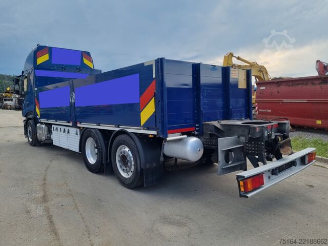 Valník Iveco Stralis AS 260-46 Motorbrandschaden