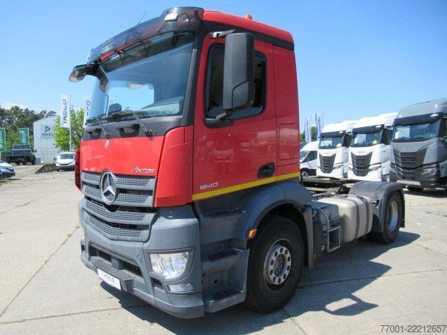 Standaard trekker Mercedes-Benz 1840 Antos