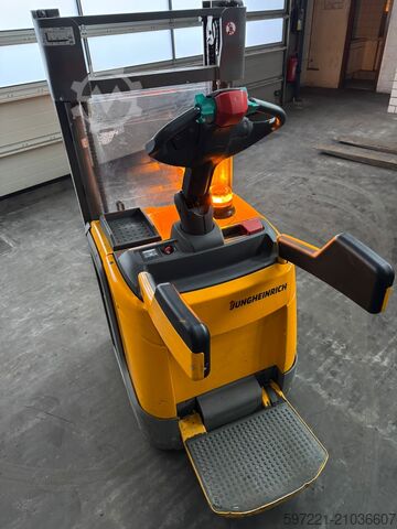 Palletstapelaars Jungheinrich ERC 214 KP Lithium