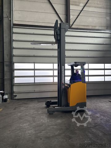 Carretillas retráctiles Jungheinrich ETV 216 Lithium