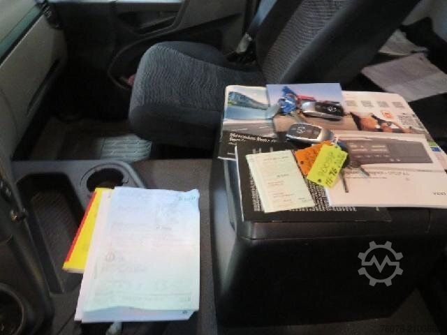 Kassevogn MERCEDES-BENZ 1824 L Koffer 7.2 Seitentür  LBW 2t Kamera