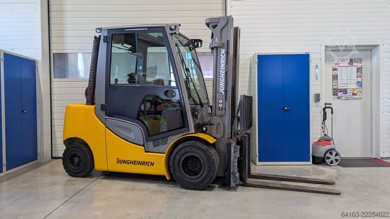 Treibgasstapler Jungheinrich TFG 435s GE110