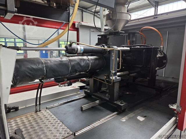 Máquina de moldeo por inyección FERROMATIK MILACRON Elektra 180-2F