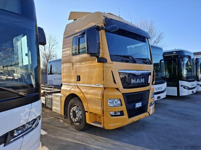 Kiepwagen MAN TGX 26-480 SCARRABILE