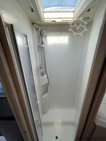 Half-integraal camper RAPIDO F 666 | *Face2Face, Automatik, Einzelbetten*
