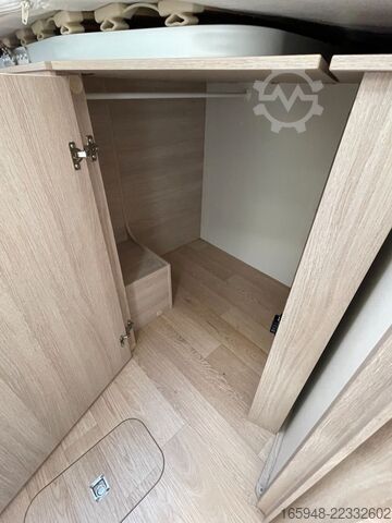 Half-integraal camper RAPIDO F 666 | *Face2Face, Automatik, Einzelbetten*