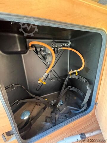 Camper van PÖSSL Roadcruiser | Automatik, Einzelbetten, *1.Hand*