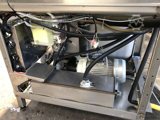 Myčka nádobí HOBART UXS Bäko-10A