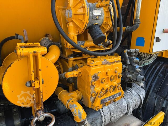 Camião-cisterna Scania P270 DB4x2 Saug- / Druck / HD Pump