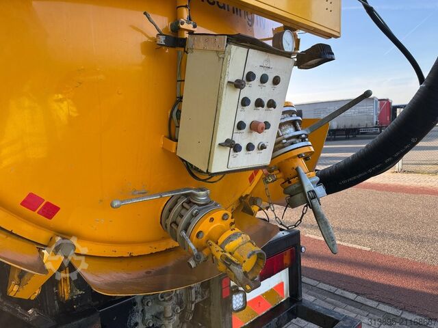 Camião-cisterna Scania P270 DB4x2 Saug- / Druck / HD Pump