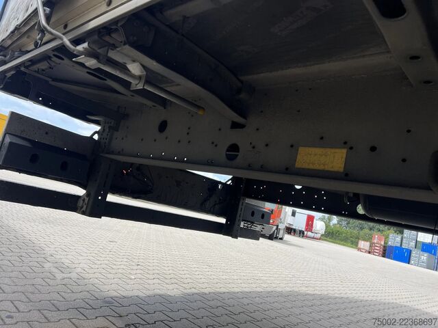 Koffer Schmitz Cargobull SKO 24 SKO24 / SAF DISC / 2x LIFTAXLE / GALVANI...