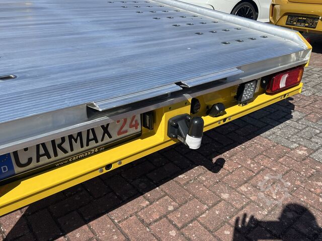 Odtahové vozidlo IVECO Daily 35S18 HA8 V Navi*LED* Automatik BJ 26-Sofo