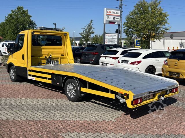 Odtahové vozidlo IVECO Daily 35S18 HA8 V Navi*LED* Automatik BJ 26-Sofo