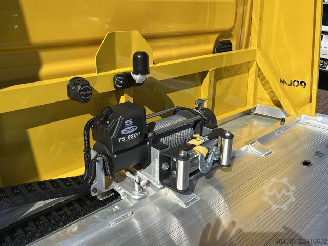 Odtahové vozidlo IVECO Daily 35S18 HA8 V Navi*LED* Automatik BJ 26-Sofo