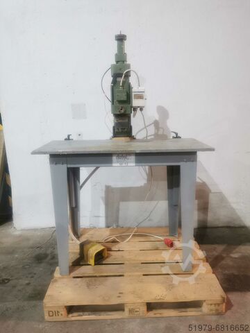 Bovenste boormachine Dettel M-13