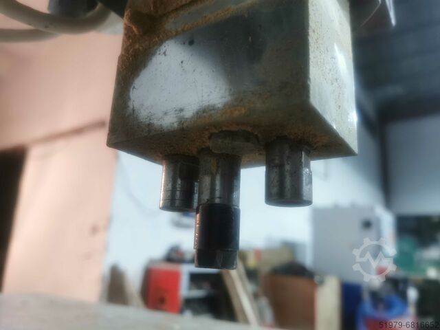 Bovenste boormachine Dettel M-13