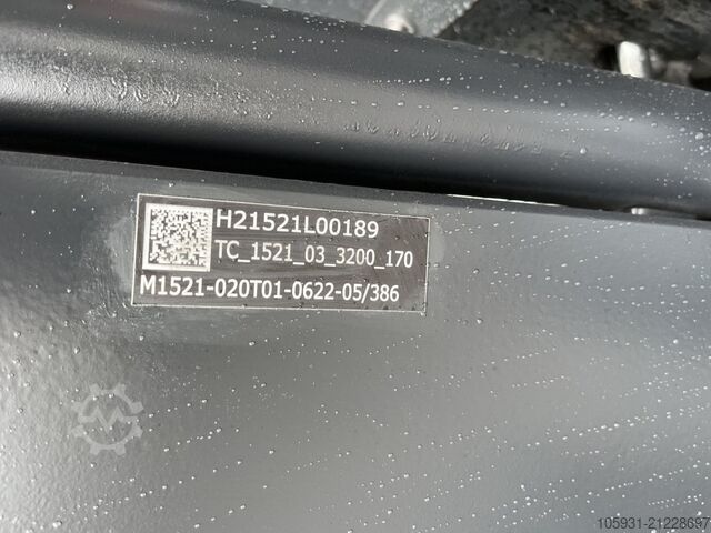 Empilhador eléctrico de 3 rodas Linde E16-02