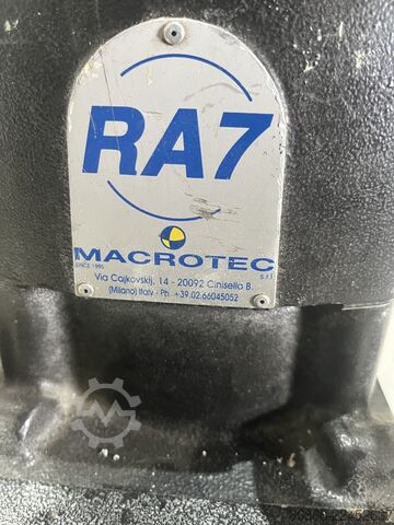 Gebruikte vloerpolijstmachine Macrotec RA7 MACROTEC RA7
