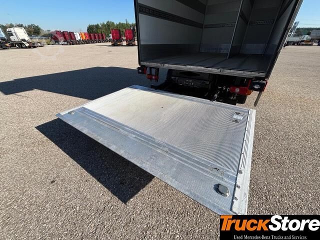 Furgone isotermico frigorifero Mitsubishi Canter 9C18 THERMOKING