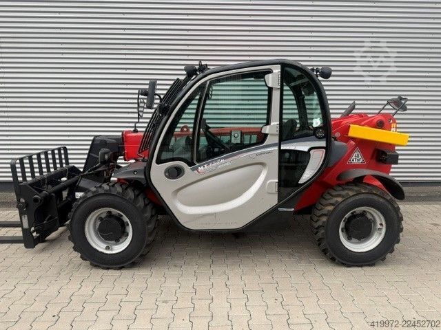 Merev teleszkópos rakodógép Manitou MT625H