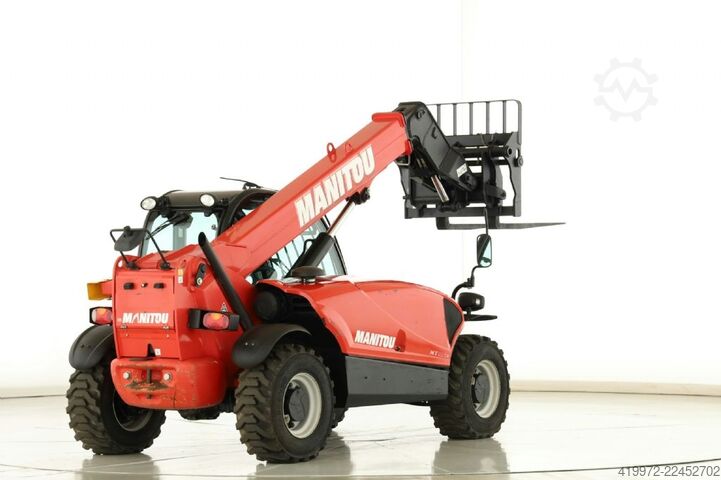 Merev teleszkópos rakodógép Manitou MT625H
