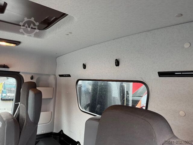 Vrachtwagen met kraan Mercedes-Benz AROCS 4142 8x4 HMF 4020 K6 + JIB FJ 600-K4