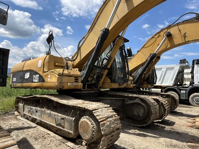 Paletli ekskavatör Caterpillar 330 DLN
