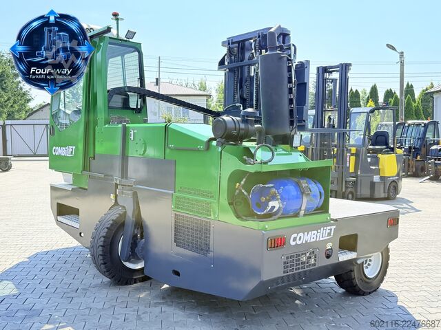 Négyirányú targoncát Combilift C5000SL GAS TRIPLEX 5500 FREE-LIFT