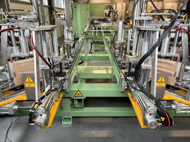 Svařovací a čisticí linka rohů Urban AKS 1610 + SV 530