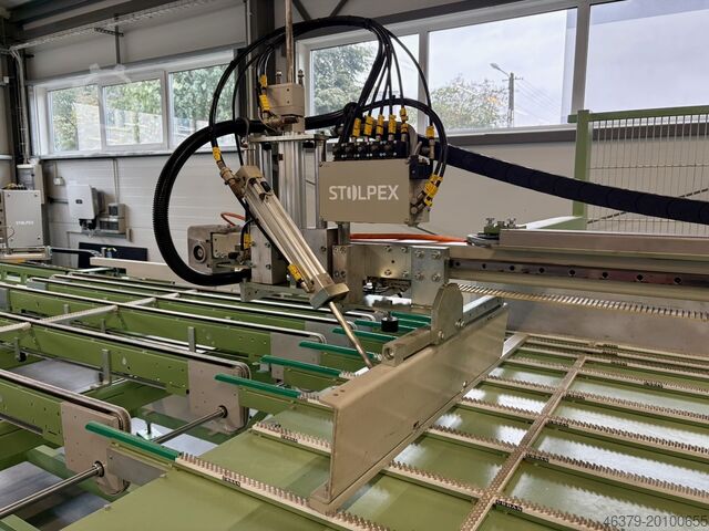 Svařovací a čisticí linka rohů Urban AKS 1610 + SV 530