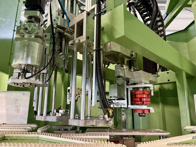 Svařovací a čisticí linka rohů Urban AKS 1610 + SV 530