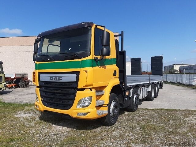 Vehicle transport platform DAF CF 460