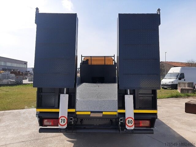 Vehicle transport platform DAF CF 460