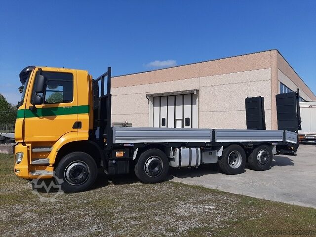 Vehicle transport platform DAF CF 460