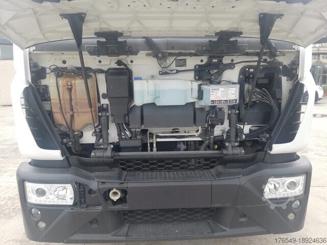 Camion ribaltabile trilaterale Iveco 120E19