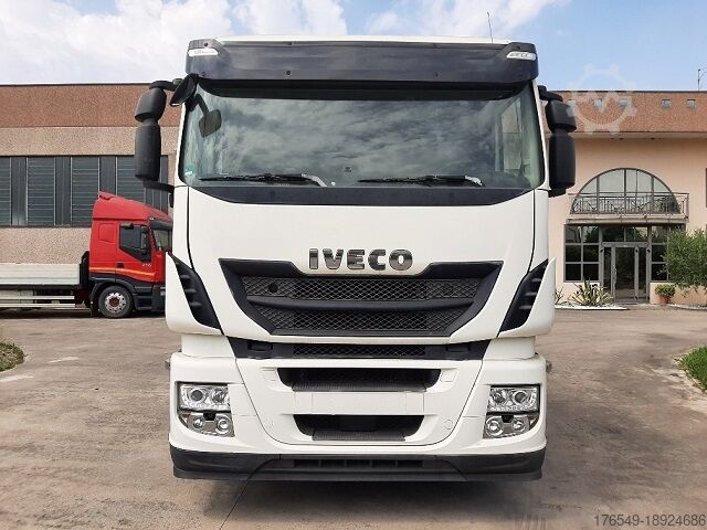 Járműszállító platform Iveco AS 260S42