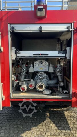 Feuerwehrauto Mercedes-Benz 1222