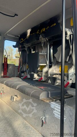 Feuerwehrauto Mercedes-Benz 1222