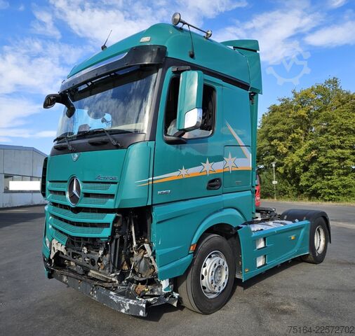 Tractor estándar Mercedes-Benz Actros 1851 LS 4x2 Unfall