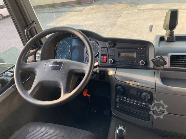 Teherautó platóval és ponyvával MAN TGM 15.250 4x2 BL+LBW *2.Pieces in stock