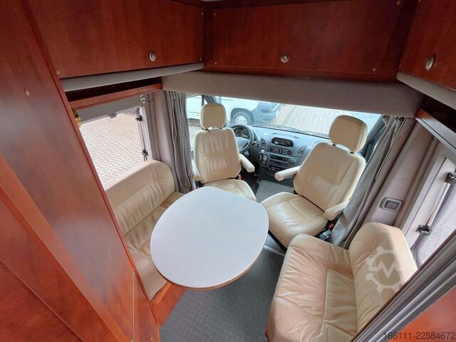 Autocaravana LA STRADA Nova L - Automatik - Festbett -  -