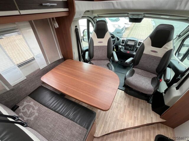 Autocaravana semi-integrada LMC T 662 G - Einzelbetten - Automatik - 2x Klima -
