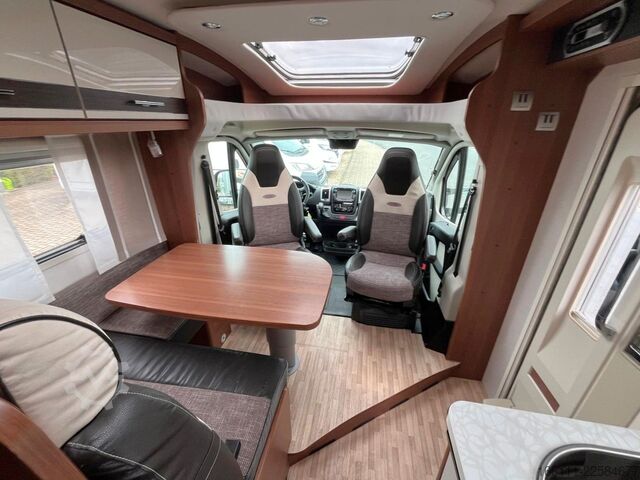 Autocaravana semi-integrada LMC T 662 G - Einzelbetten - Automatik - 2x Klima -