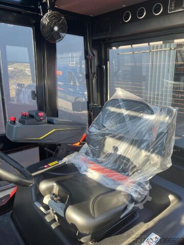 Těžký vysokozdvižný vozík - elektrický EP EFL1203-HV-6