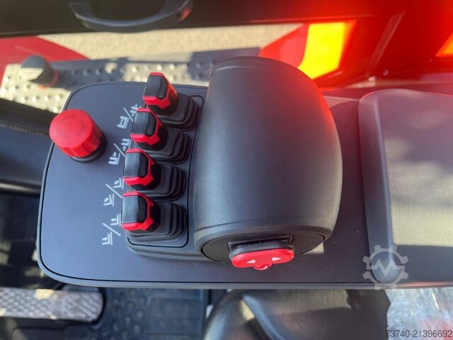 Těžký vysokozdvižný vozík - elektrický EP EFL1203-HV-6