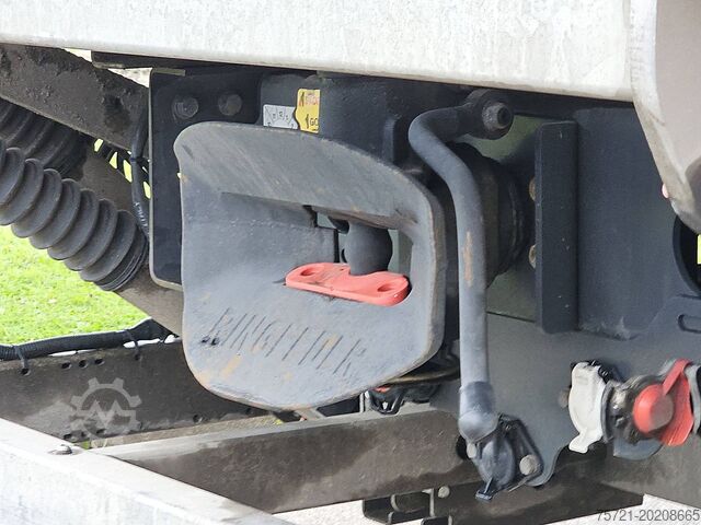 Gesloten bak DAF LF 230 7,5T Gvw