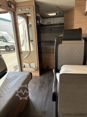 Halvintegrerad husbil 2024 Ford Transit Weinsberg Carasuite | Automatico | Posti letto 5
